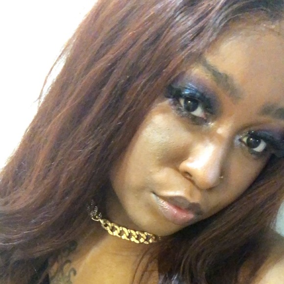 Meet Your Posher , Yuni - Picture 12 of 15